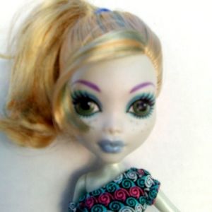 Monster High Lagoona Blue Doll Fins Gills Green Shoes Original Ghoul Sea 2010